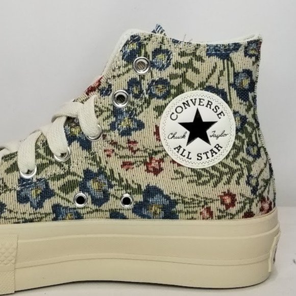 Converse Women's CTAS Lift Platform Tapestry Hi Tops Size 7.5 A11992C NWT - Picture 4 of 9